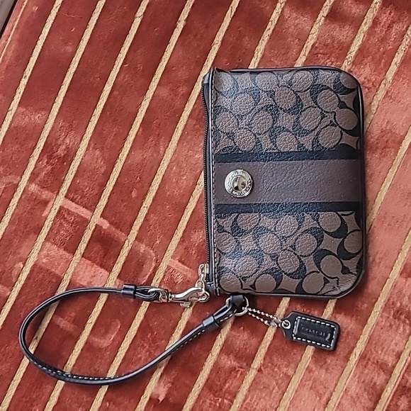 Coach Handbags - Coach Signature Wristlet